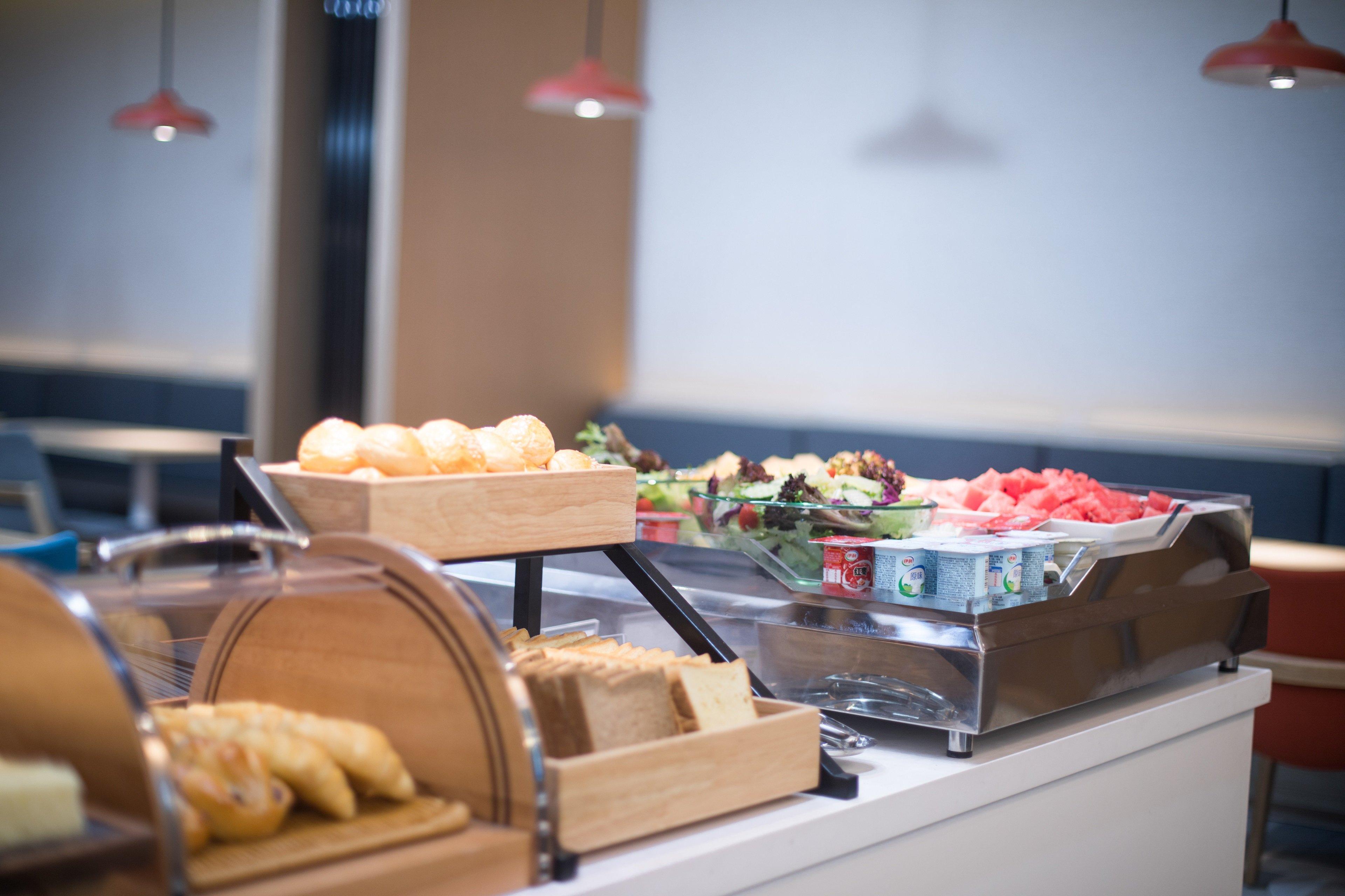 Holiday Inn Express Shanghai Jiading Center By Ihg Экстерьер фото