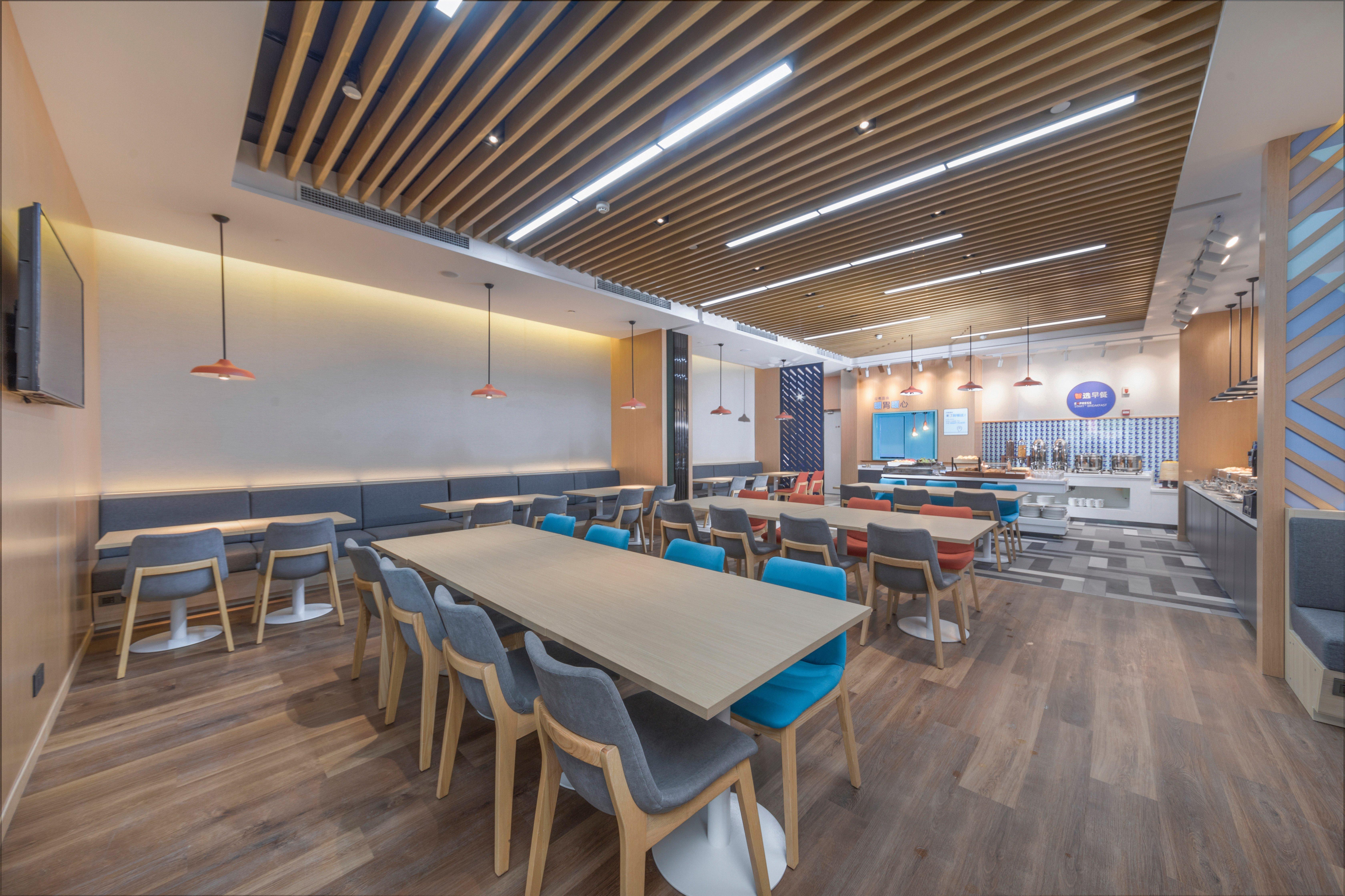 Holiday Inn Express Shanghai Jiading Center By Ihg Экстерьер фото