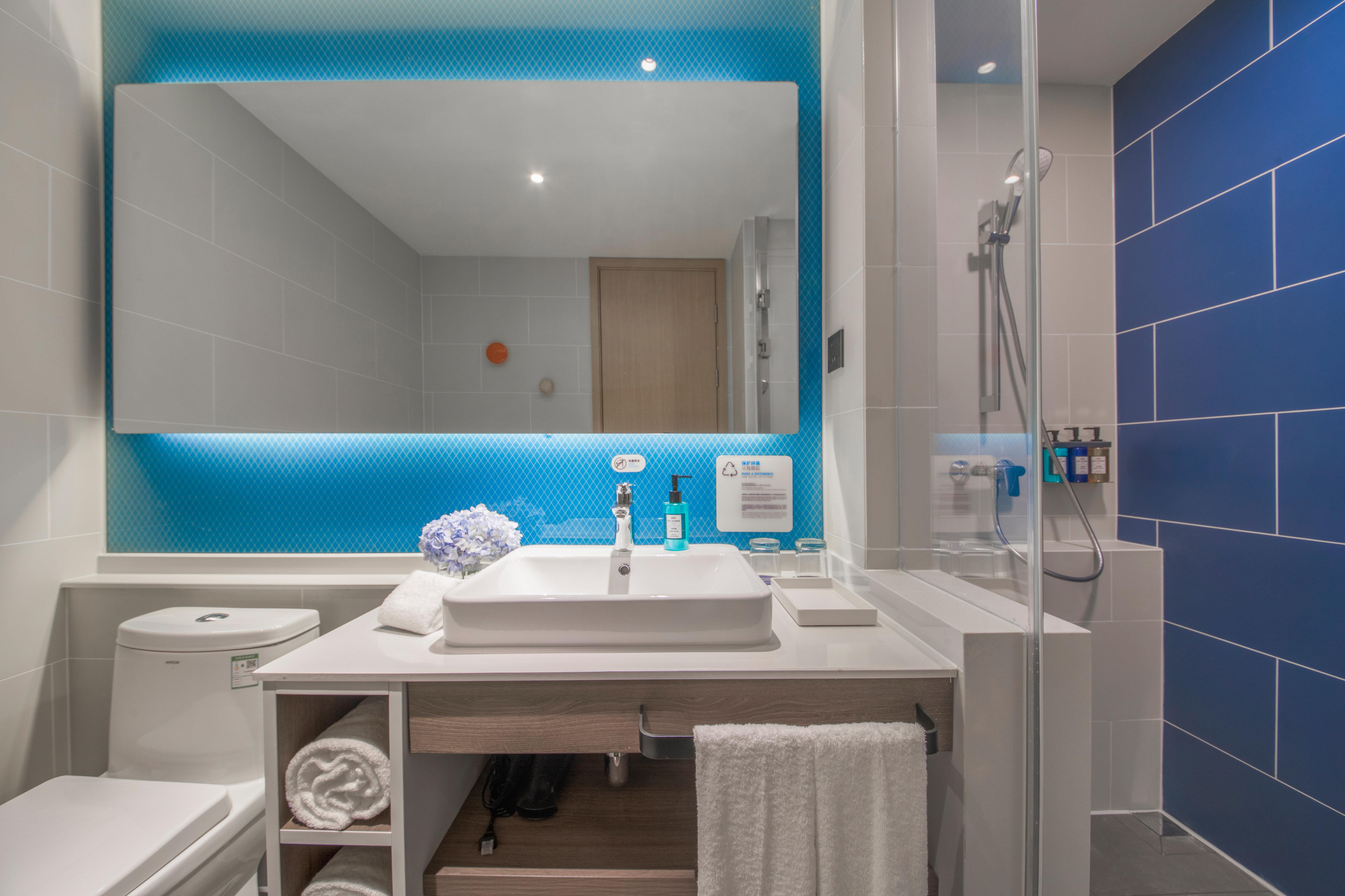 Holiday Inn Express Shanghai Jiading Center By Ihg Экстерьер фото