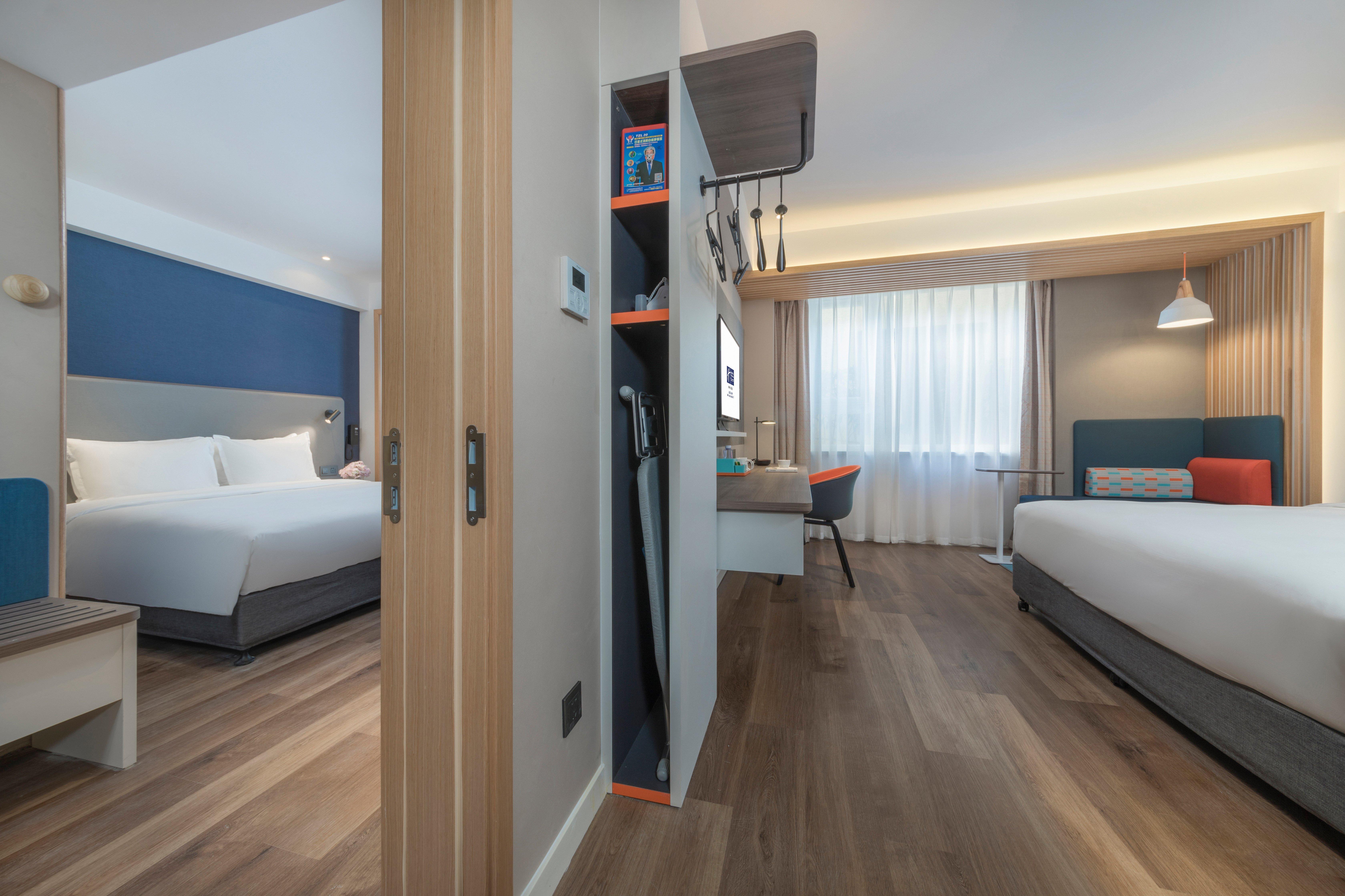 Holiday Inn Express Shanghai Jiading Center By Ihg Экстерьер фото